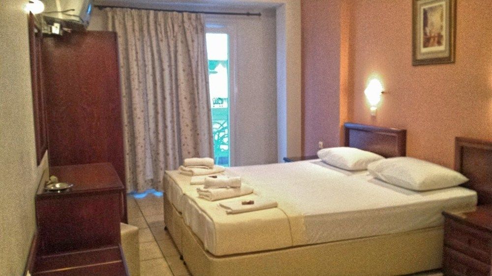 Hotel Vizantio ปาราเลียกาเตอรีนิส ภายนอก รูปภาพ